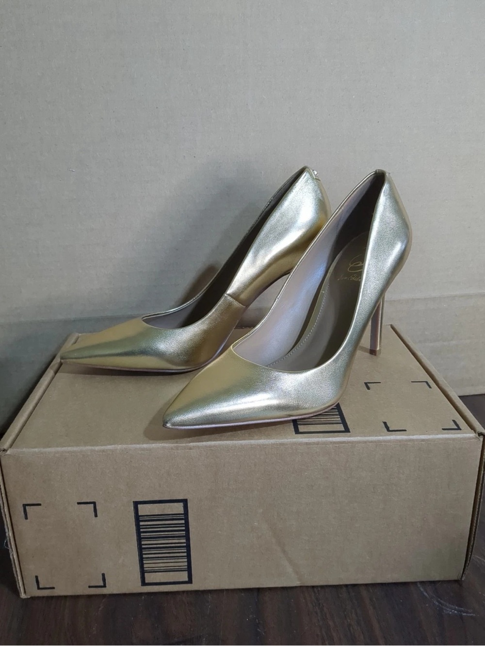 Sam Edelman Hazel Pointed Toe Heels Gold - Picture 2 of 4